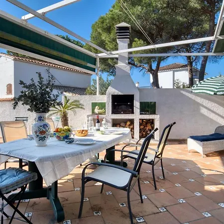 Holiday home Aigues *